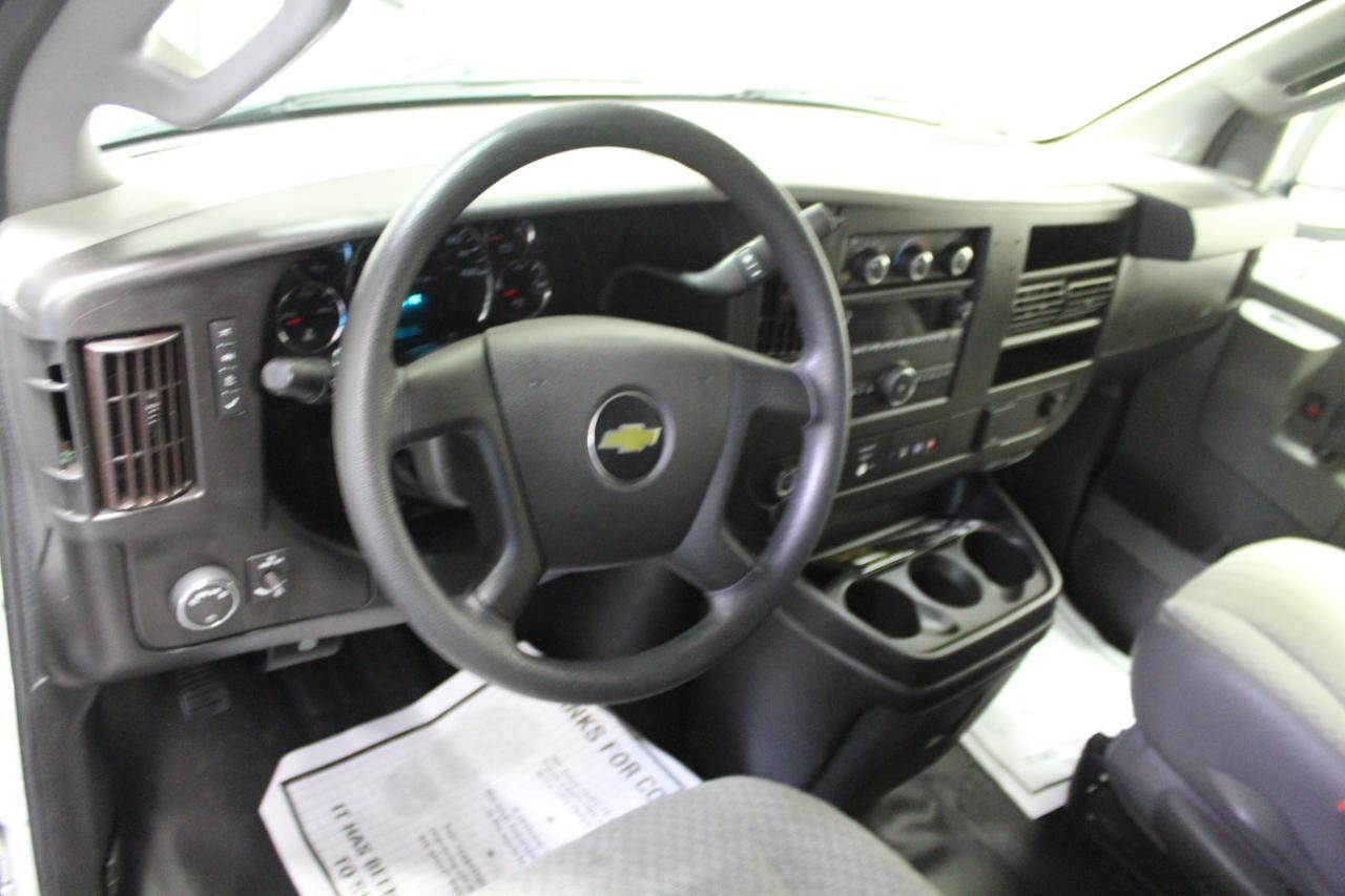 Chevrolet Express Cargo Van RWD 2500 135" 2020