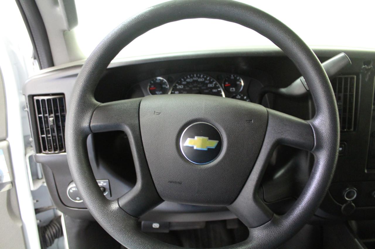 Chevrolet Express Cargo Van RWD 2500 135" 2020