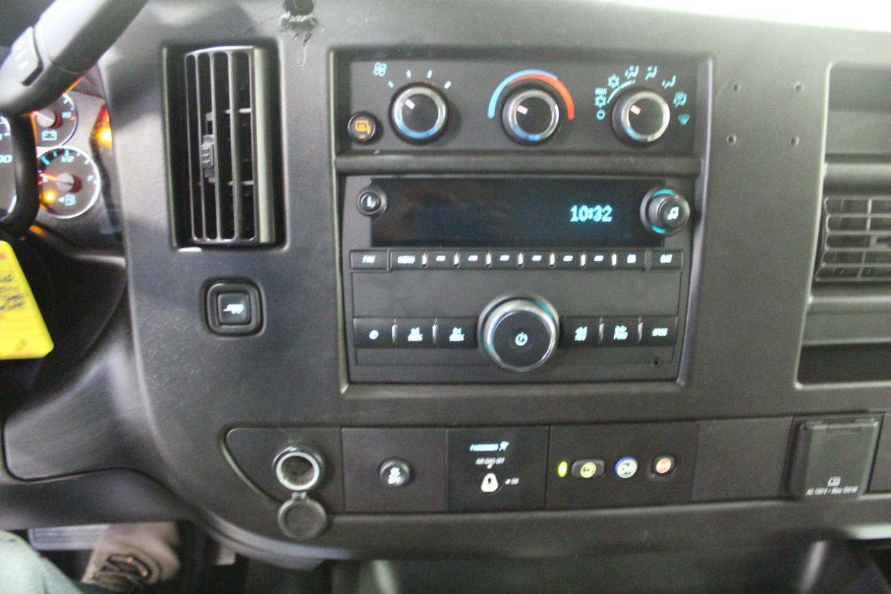 Chevrolet Express Cargo Van RWD 2500 135" 2020