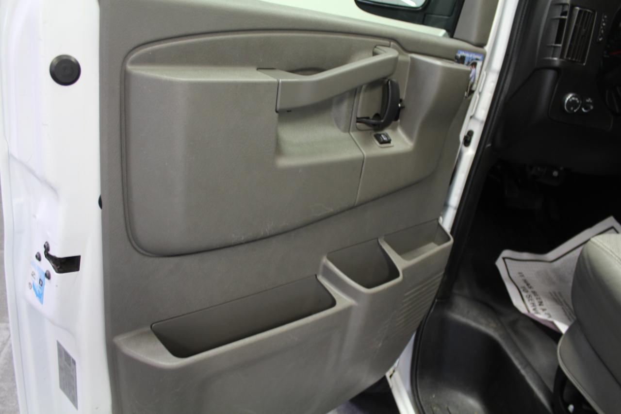 Chevrolet Express Cargo Van RWD 2500 135" 2020