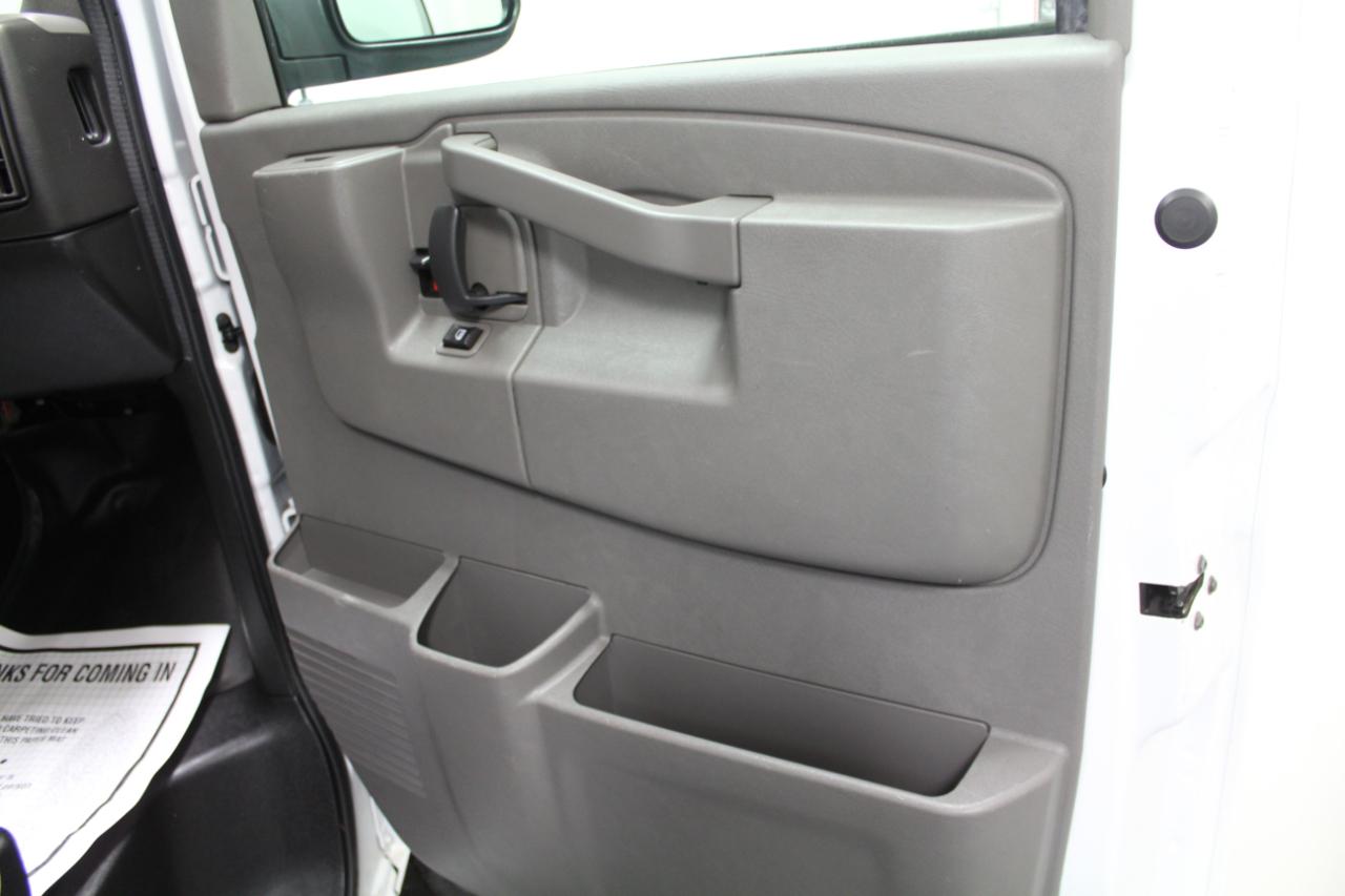 Chevrolet Express Cargo Van RWD 2500 135" 2020