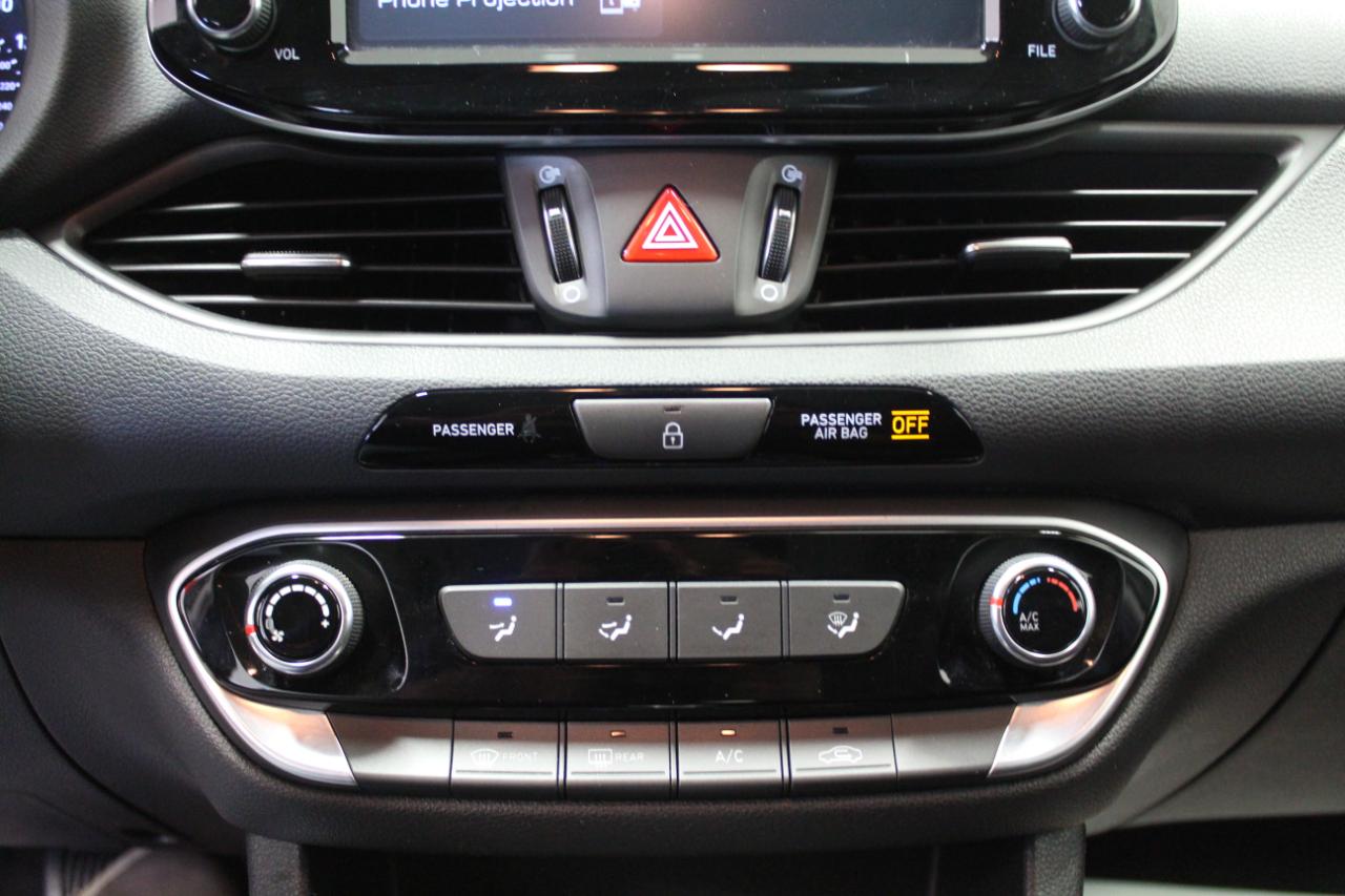 Hyundai Elantra GT Auto 2018