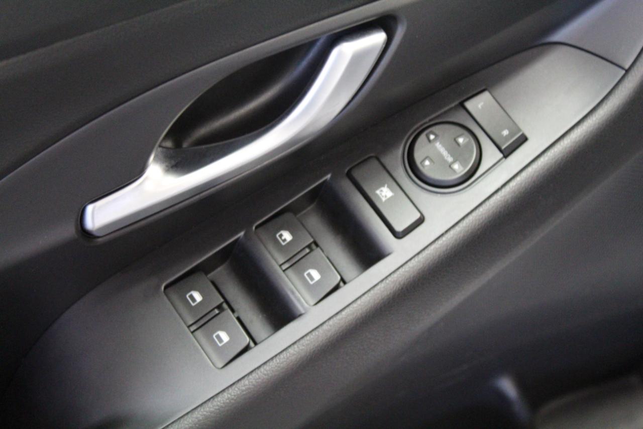 Hyundai Elantra GT Auto 2018