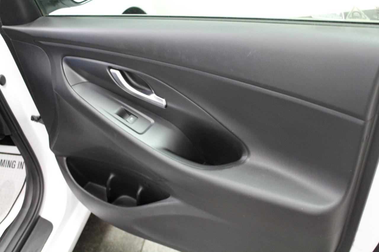 Hyundai Elantra GT Auto 2018