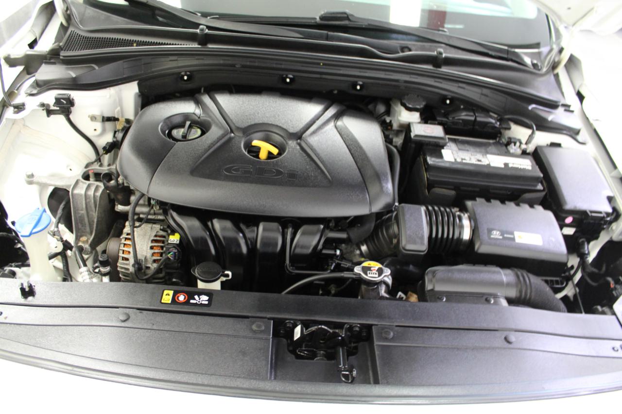 Hyundai Elantra GT Auto 2018