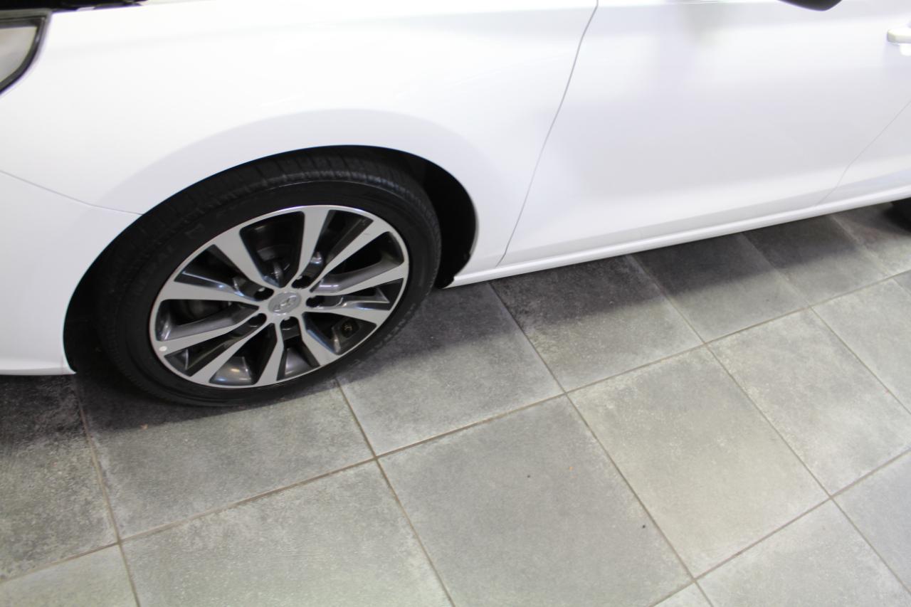Hyundai Elantra GT Auto 2018