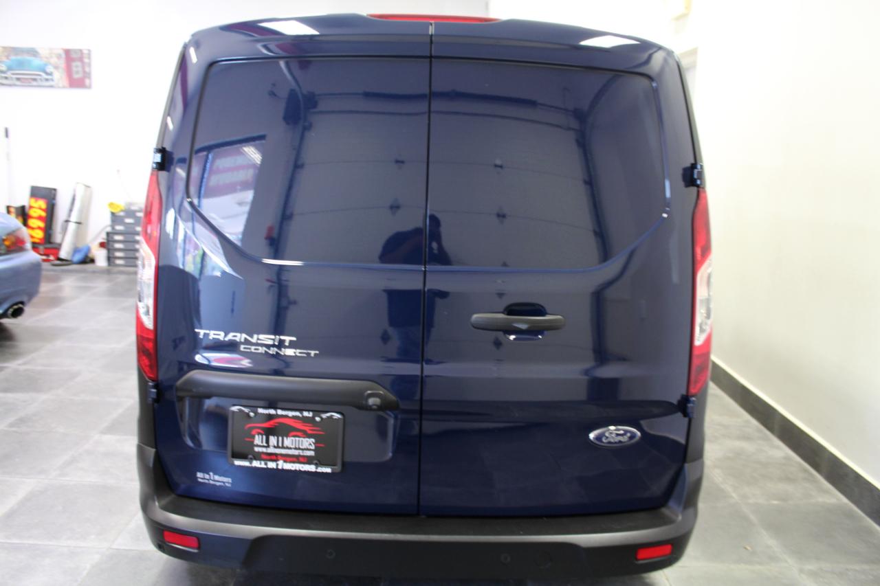 Ford Transit Connect Van XL LWB w/Rear Symmetrical Doors 2021