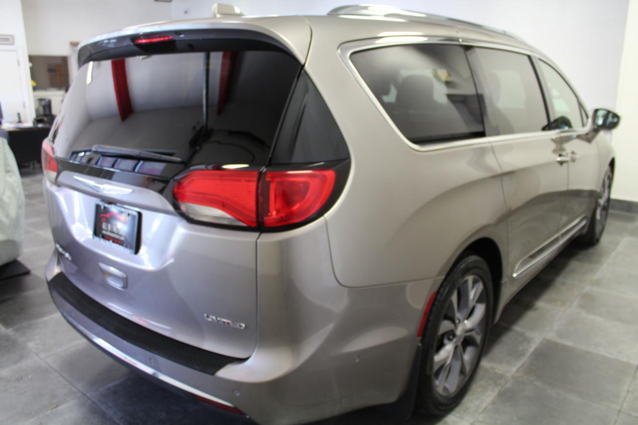 Chrysler Pacifica Limited FWD 2018