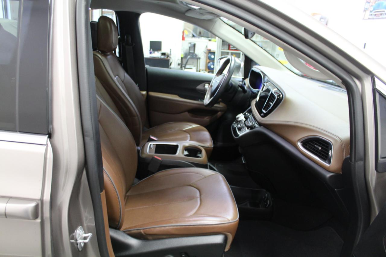 Chrysler Pacifica Limited FWD 2018
