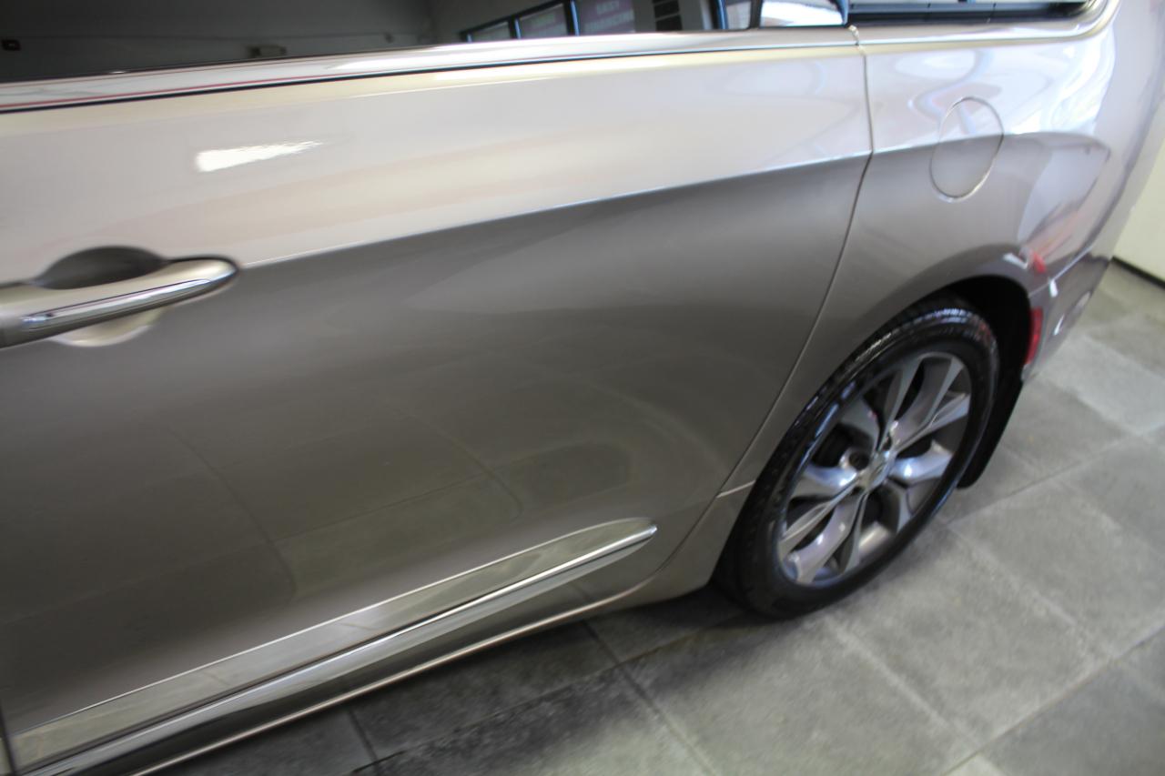 Chrysler Pacifica Limited FWD 2018