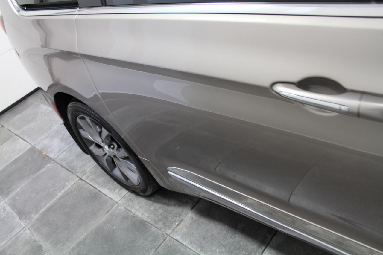 Chrysler Pacifica Limited FWD 2018