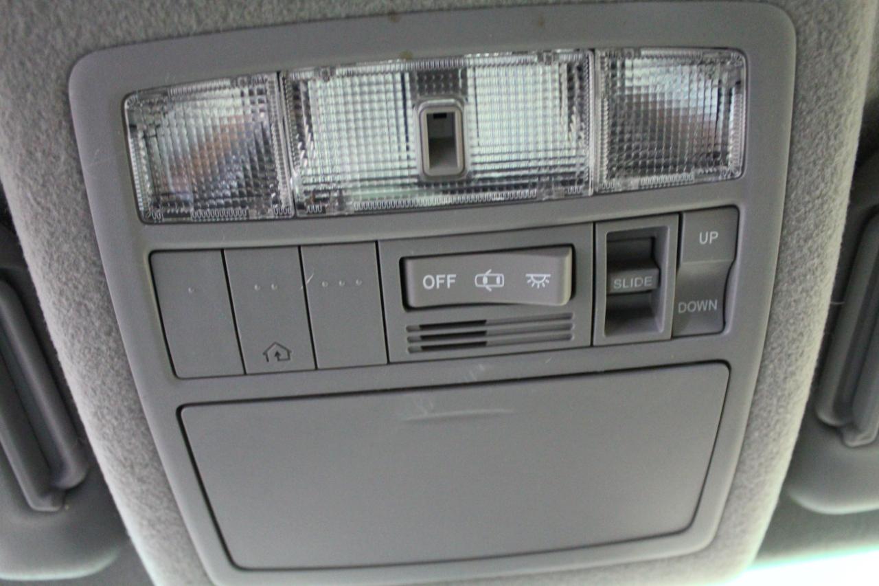 Toyota Highlander 4WD 4dr V6 Base (Natl) 2011