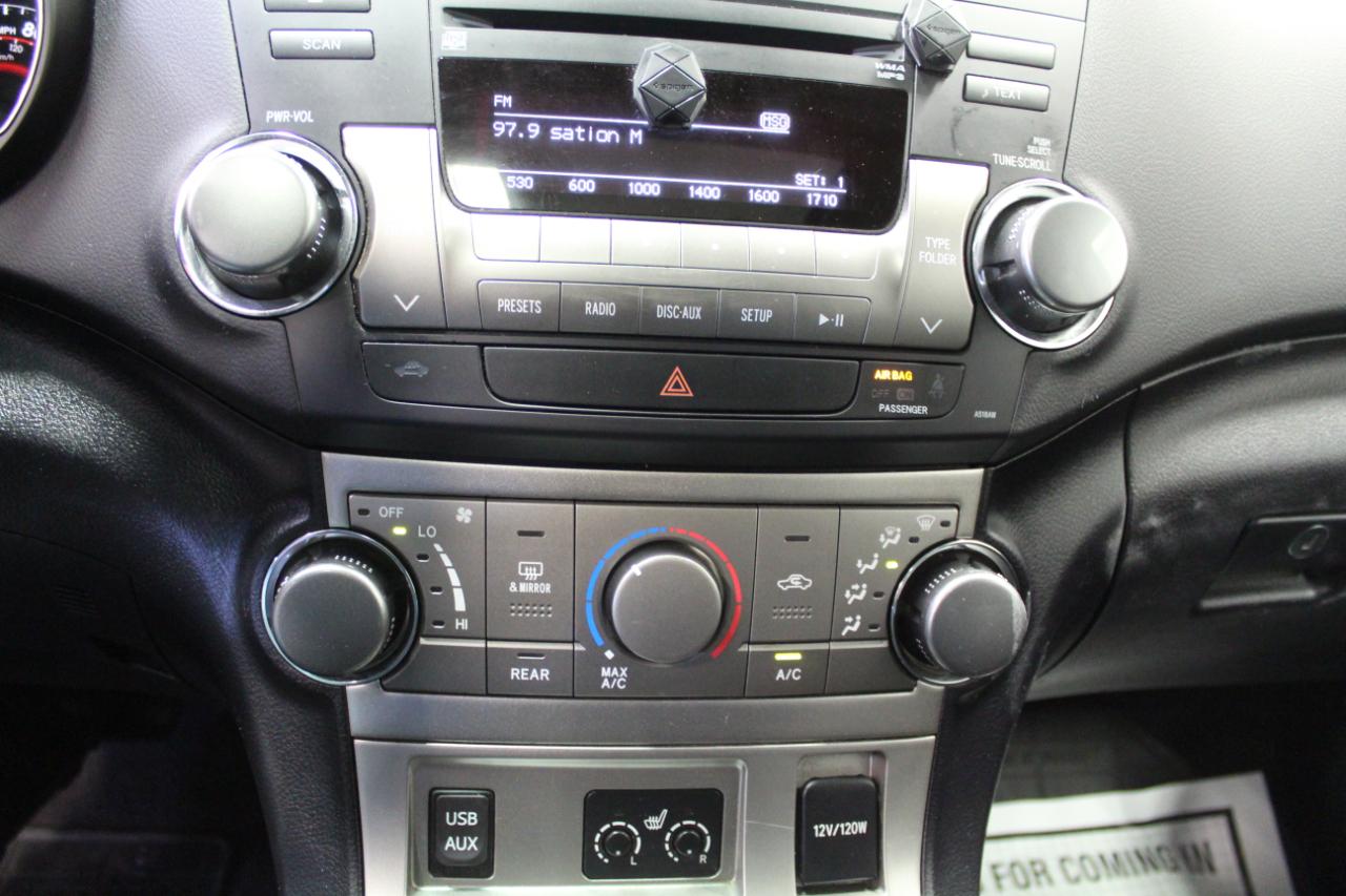 Toyota Highlander 4WD 4dr V6 Base (Natl) 2011