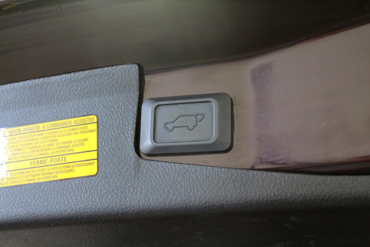 Toyota Highlander 4WD 4dr V6 Base (Natl) 2011