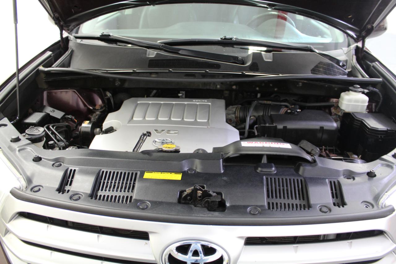 Toyota Highlander 4WD 4dr V6 Base (Natl) 2011