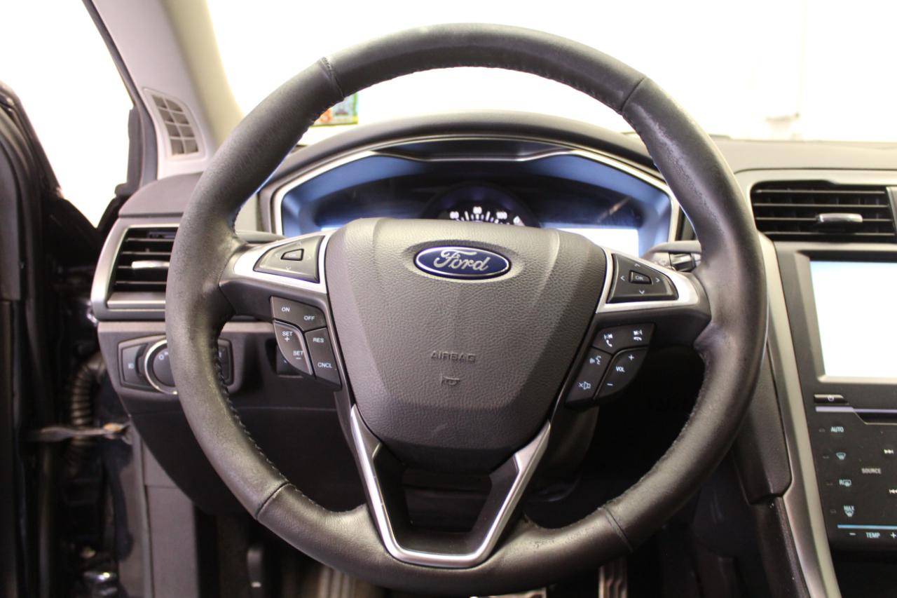 Ford Fusion 4dr Sdn Titanium FWD 2014