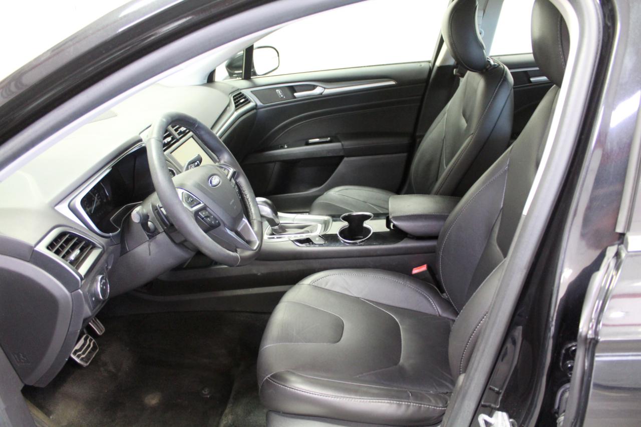 Ford Fusion 4dr Sdn Titanium FWD 2014