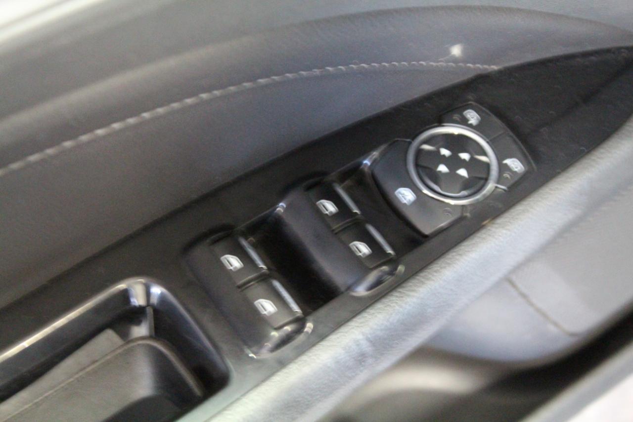 Ford Fusion 4dr Sdn Titanium FWD 2014