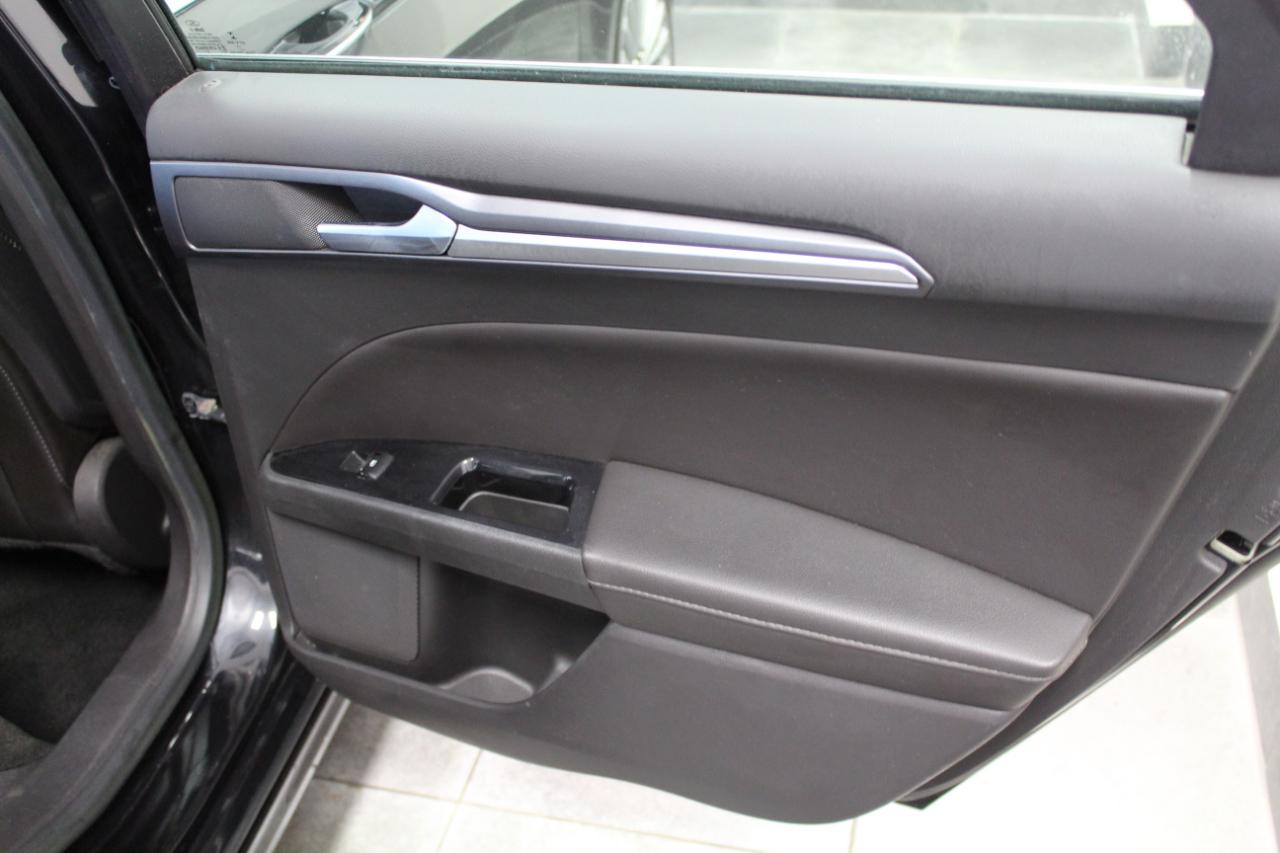 Ford Fusion 4dr Sdn Titanium FWD 2014