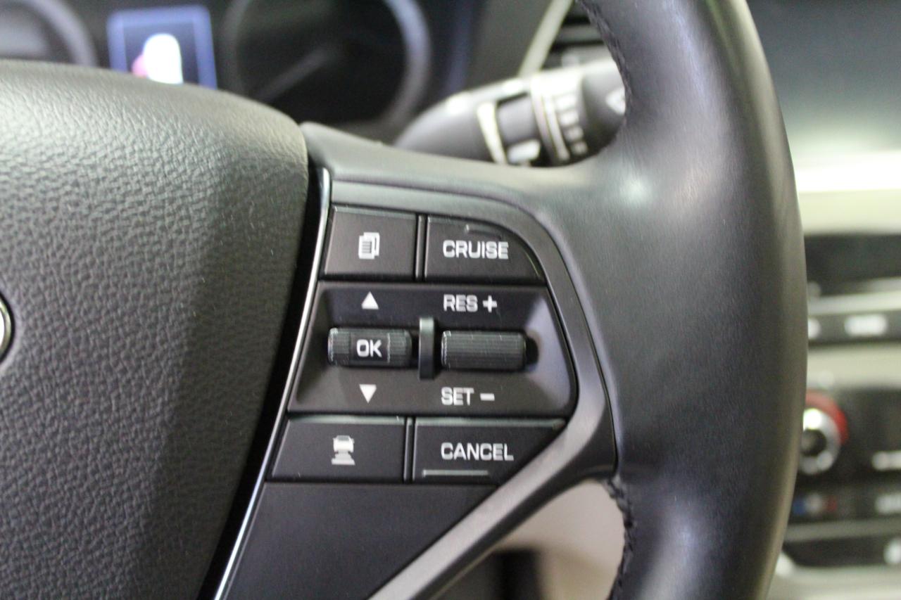 Hyundai Sonata 4dr Sdn 2.4L Limited PZEV 2015