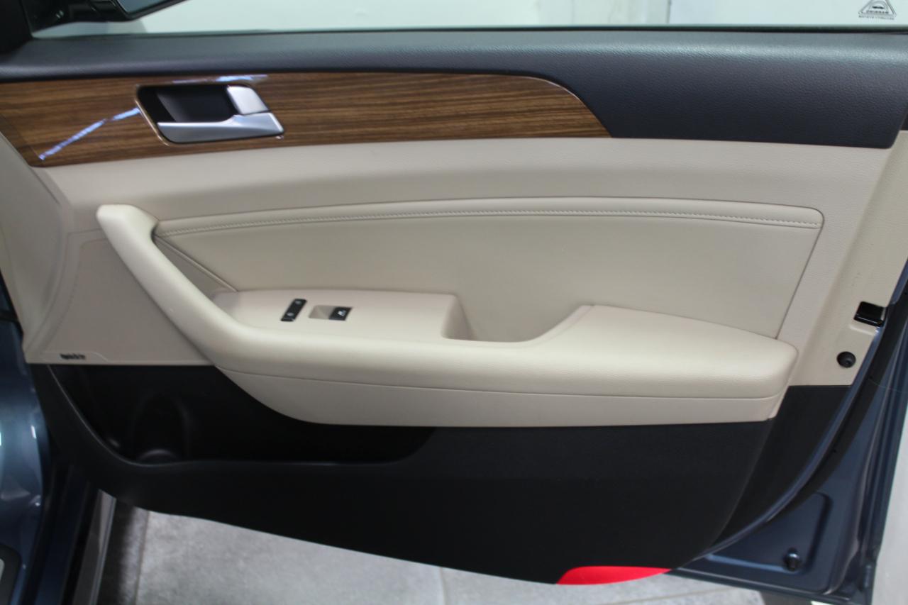 Hyundai Sonata 4dr Sdn 2.4L Limited PZEV 2015