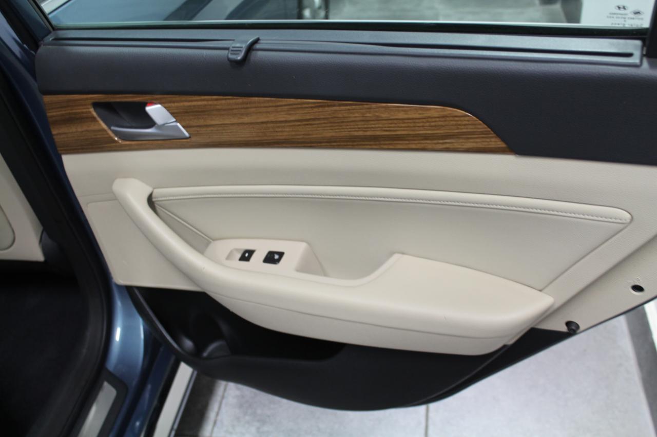 Hyundai Sonata 4dr Sdn 2.4L Limited PZEV 2015