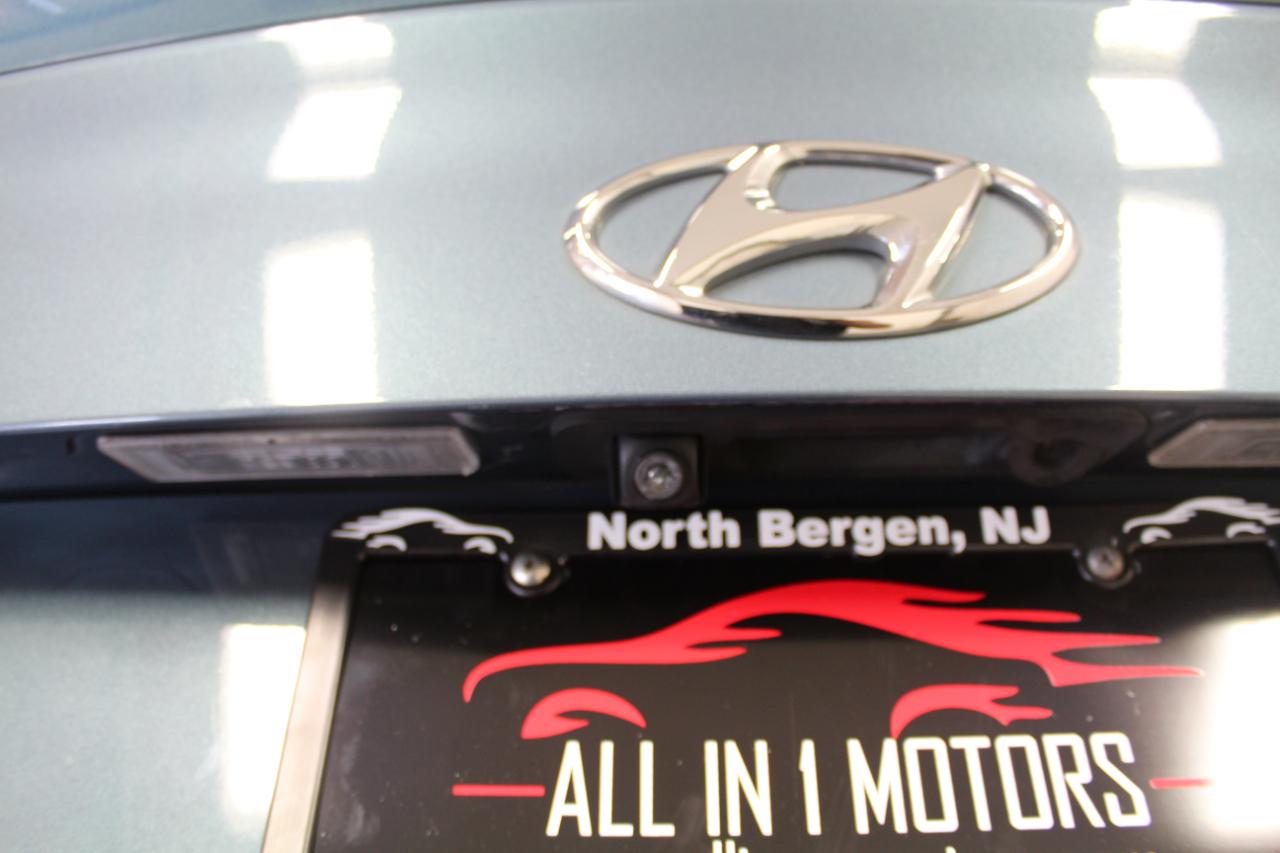 Hyundai Sonata 4dr Sdn 2.4L Limited PZEV 2015