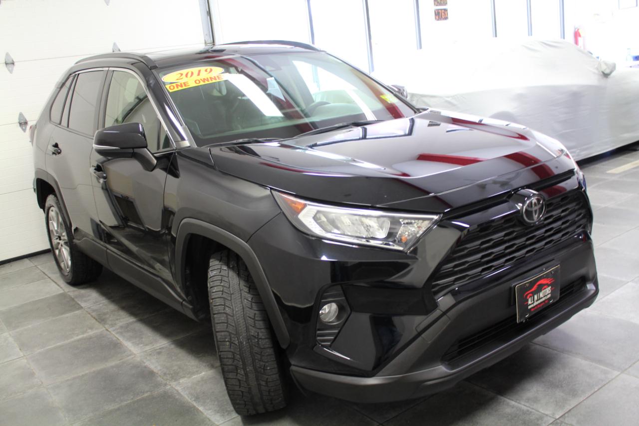 Toyota RAV4 XLE Premium AWD (Natl) 2019