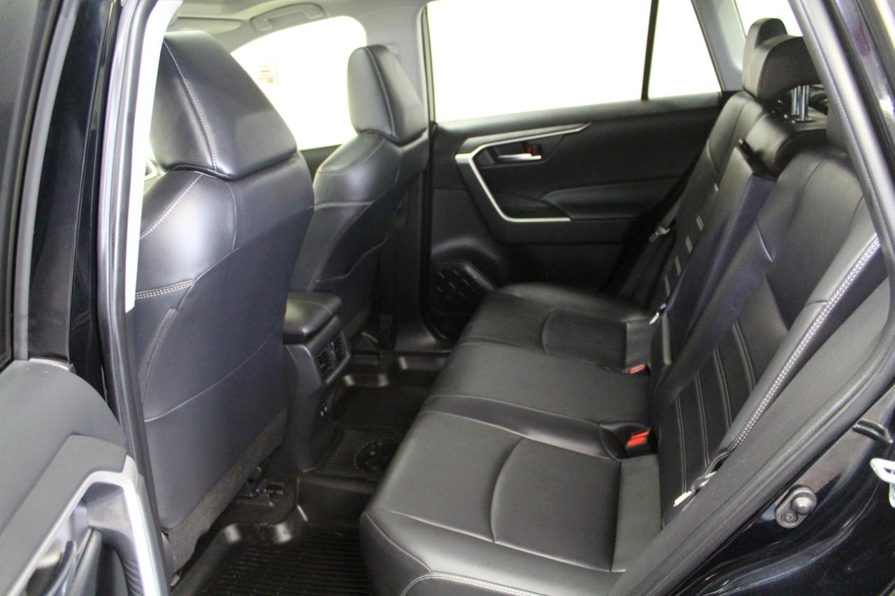 Toyota RAV4 XLE Premium AWD (Natl) 2019