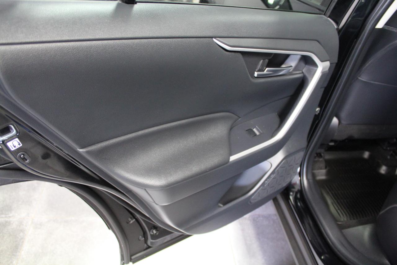 Toyota RAV4 XLE Premium AWD (Natl) 2019