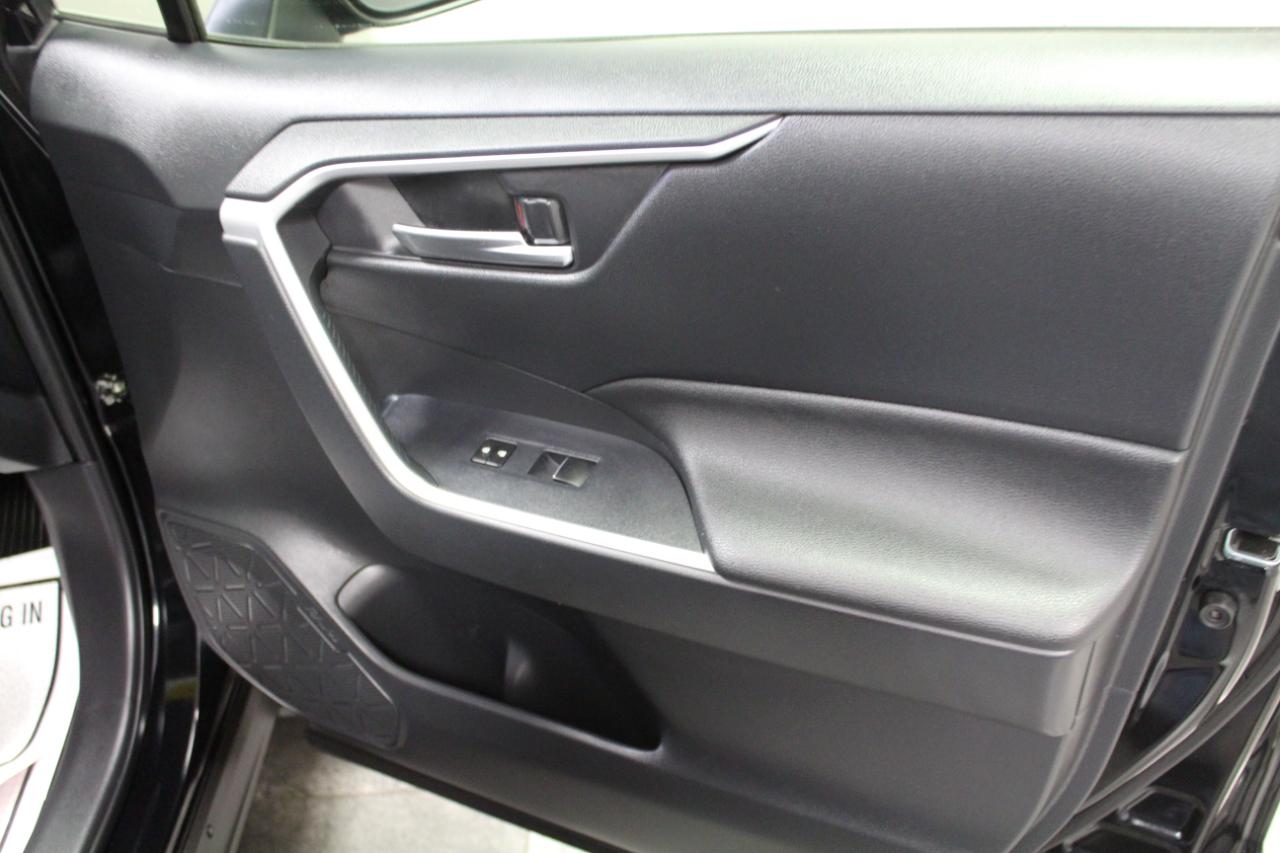 Toyota RAV4 XLE Premium AWD (Natl) 2019