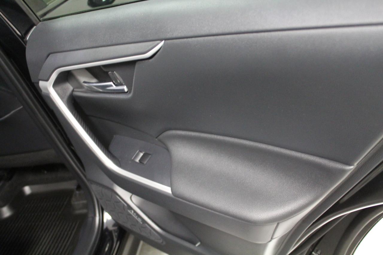 Toyota RAV4 XLE Premium AWD (Natl) 2019