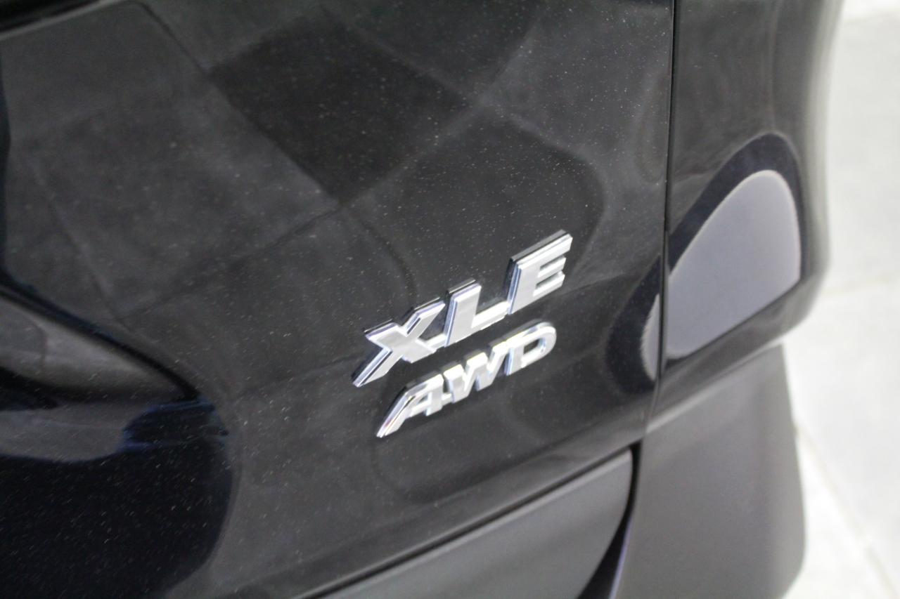 Toyota RAV4 XLE Premium AWD (Natl) 2019