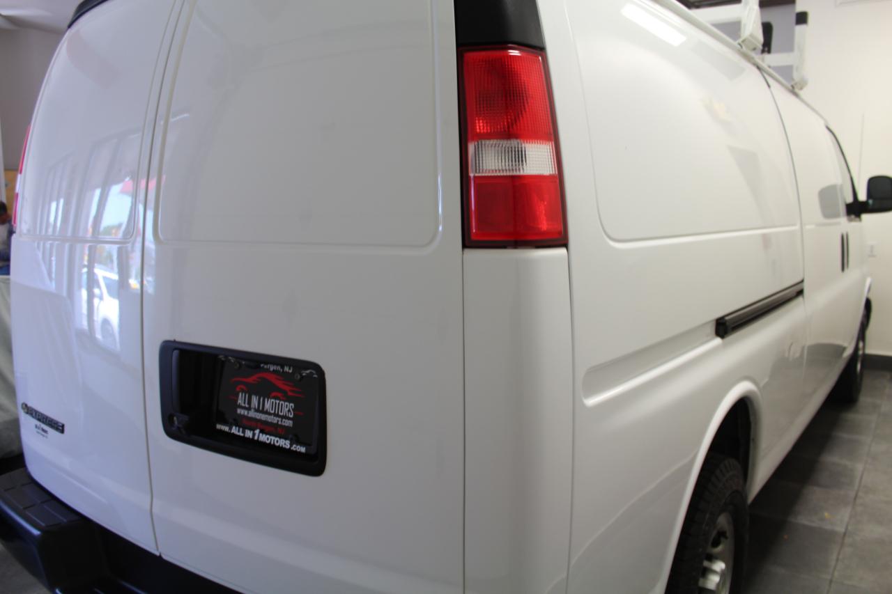 Chevrolet Express 3500  2022