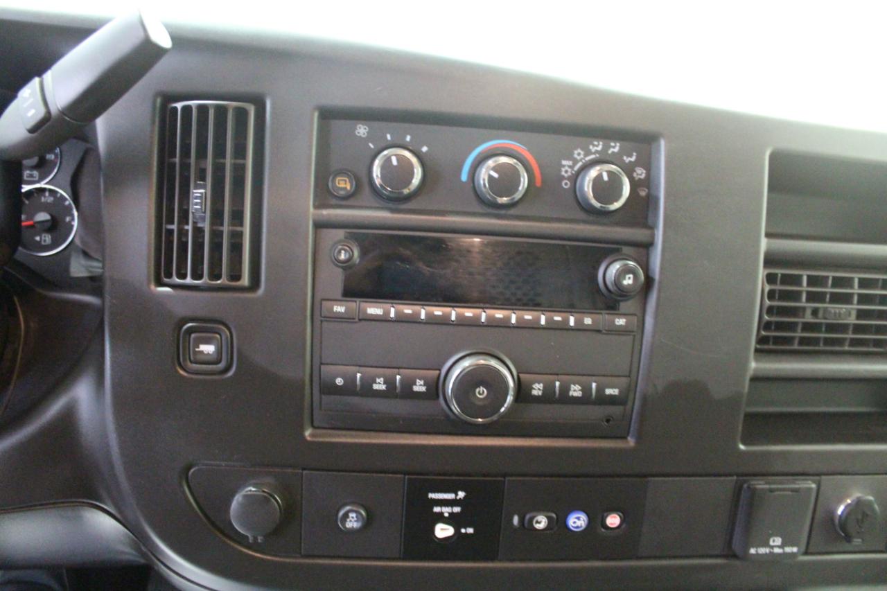 Chevrolet Express 3500  2022