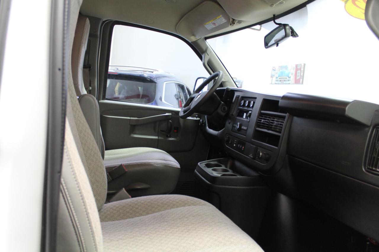 Chevrolet Express 3500  2022
