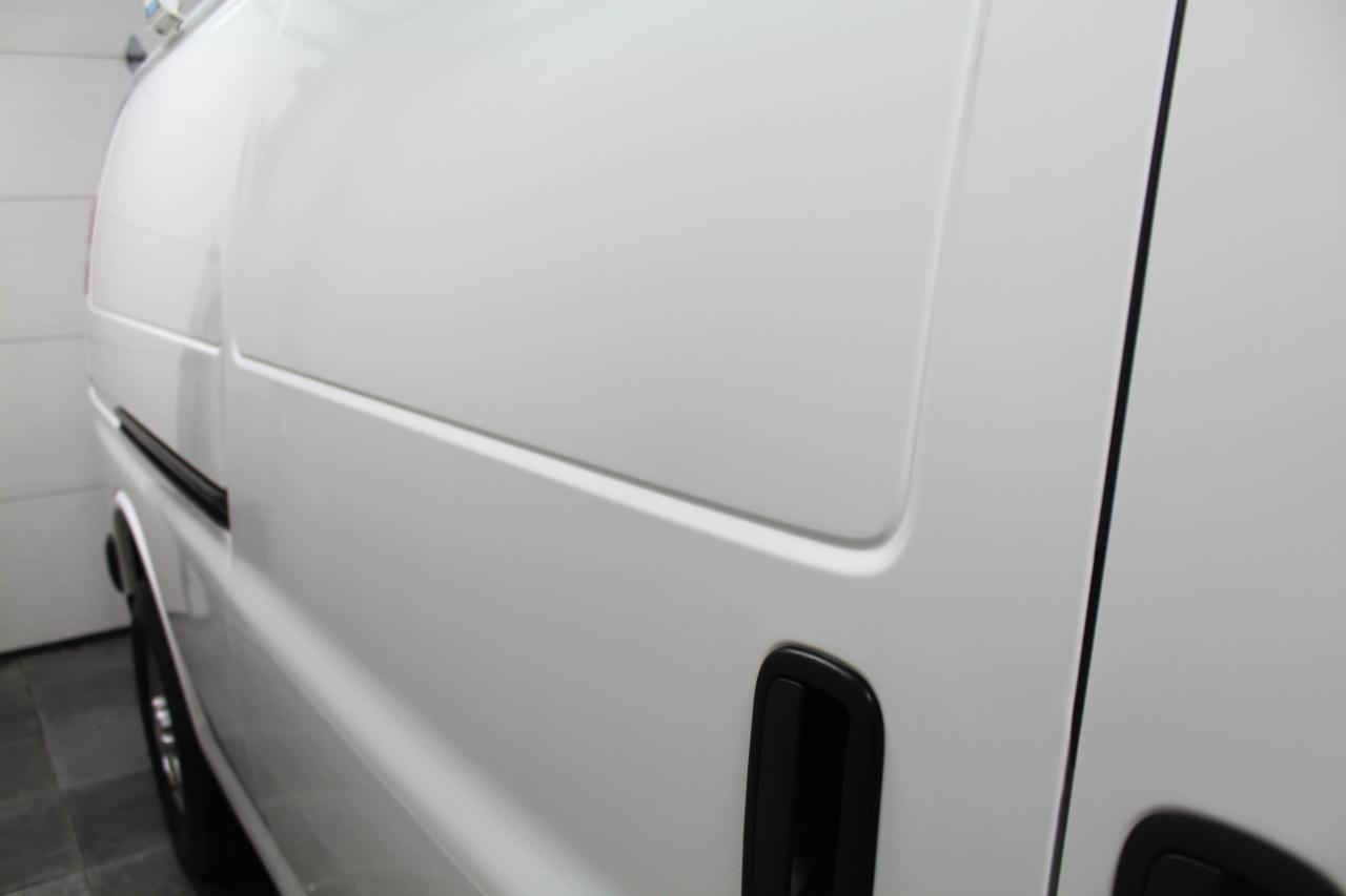 Chevrolet Express 3500  2022