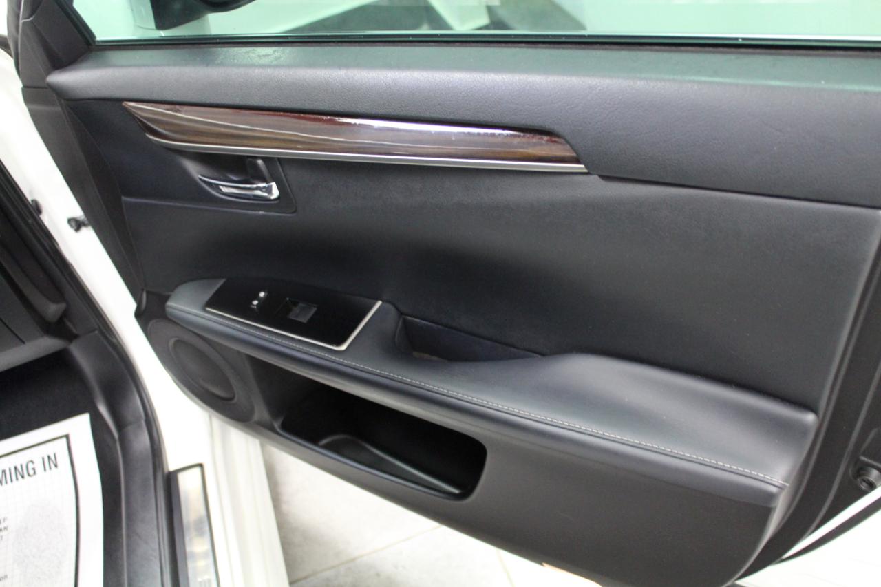 Lexus ES 350 4dr Sdn 2016