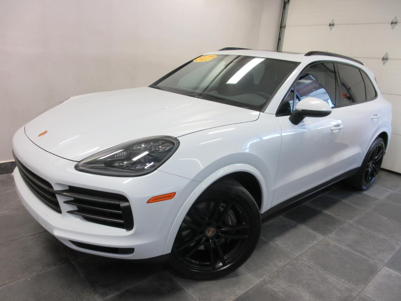 Porsche Cayenne Platinum 4D SUV 2022