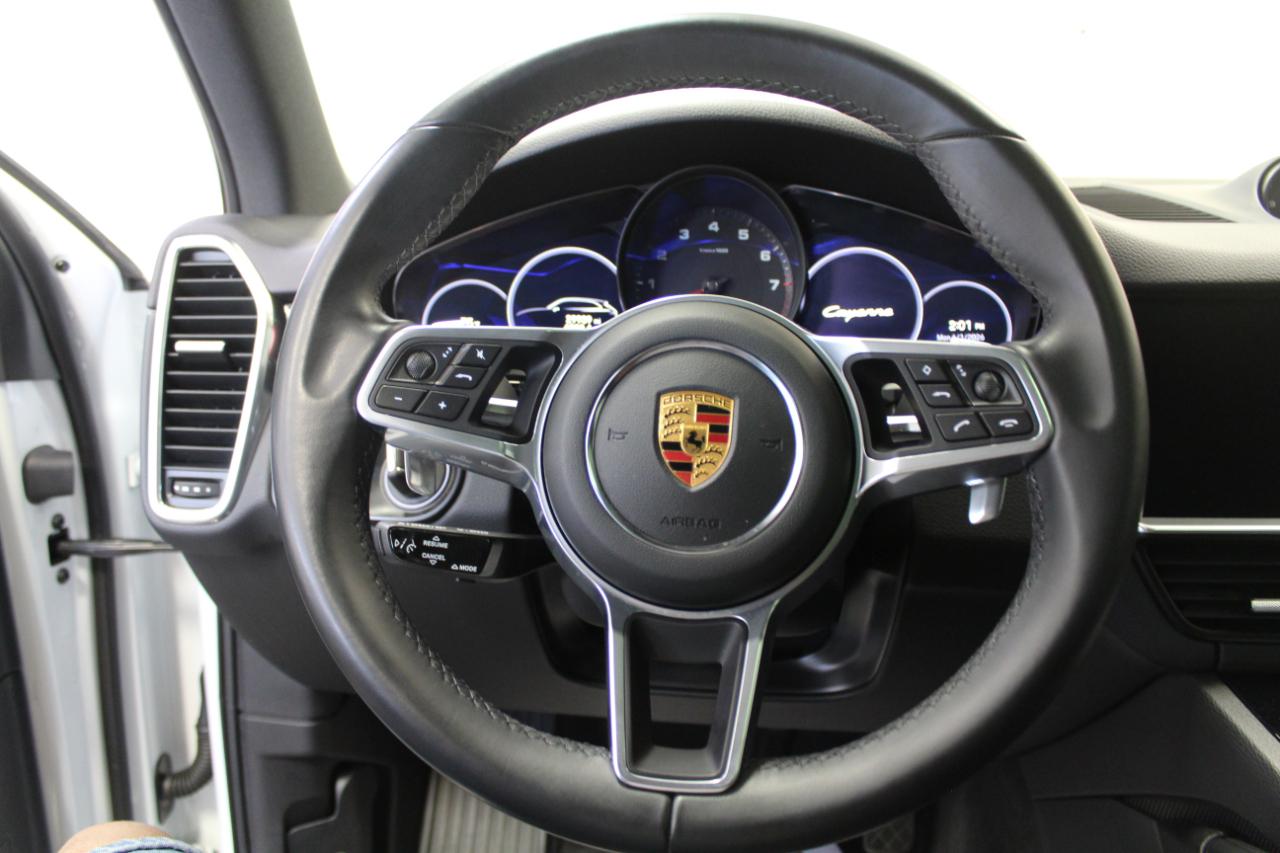 Porsche Cayenne Platinum 4D SUV 2022