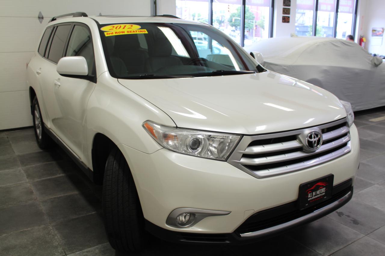 Toyota Highlander 4WD 4dr V6 (Natl) 2012