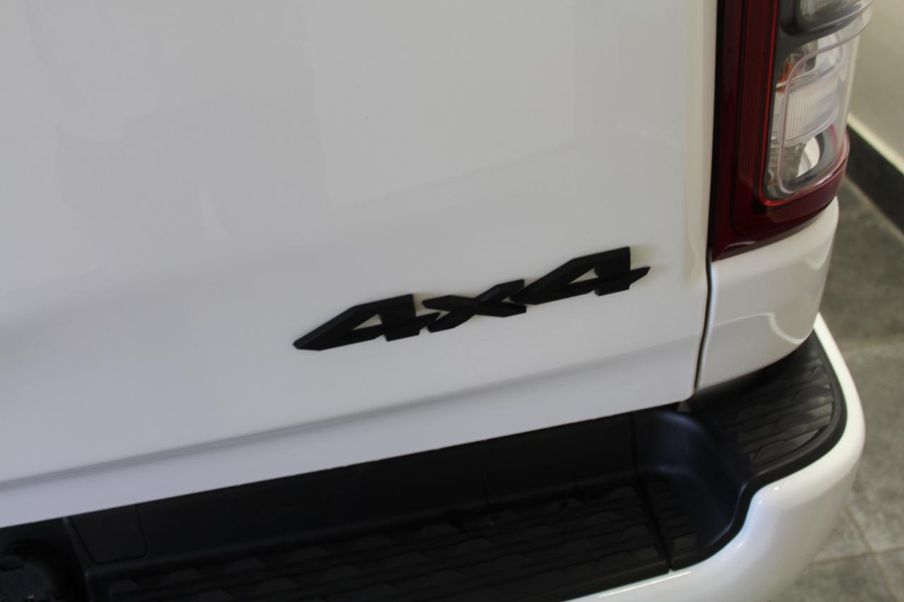 RAM 1500 Big Horn 4x4 Quad Cab 6'4" Box 2023