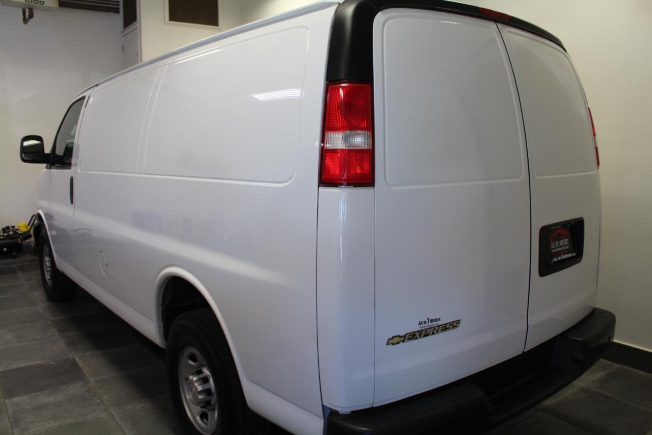 Chevrolet Express Cargo Van RWD 2500 135" 2020