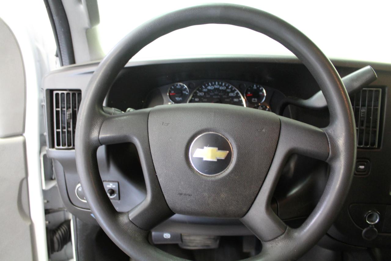 Chevrolet Express Cargo Van RWD 2500 135" 2020