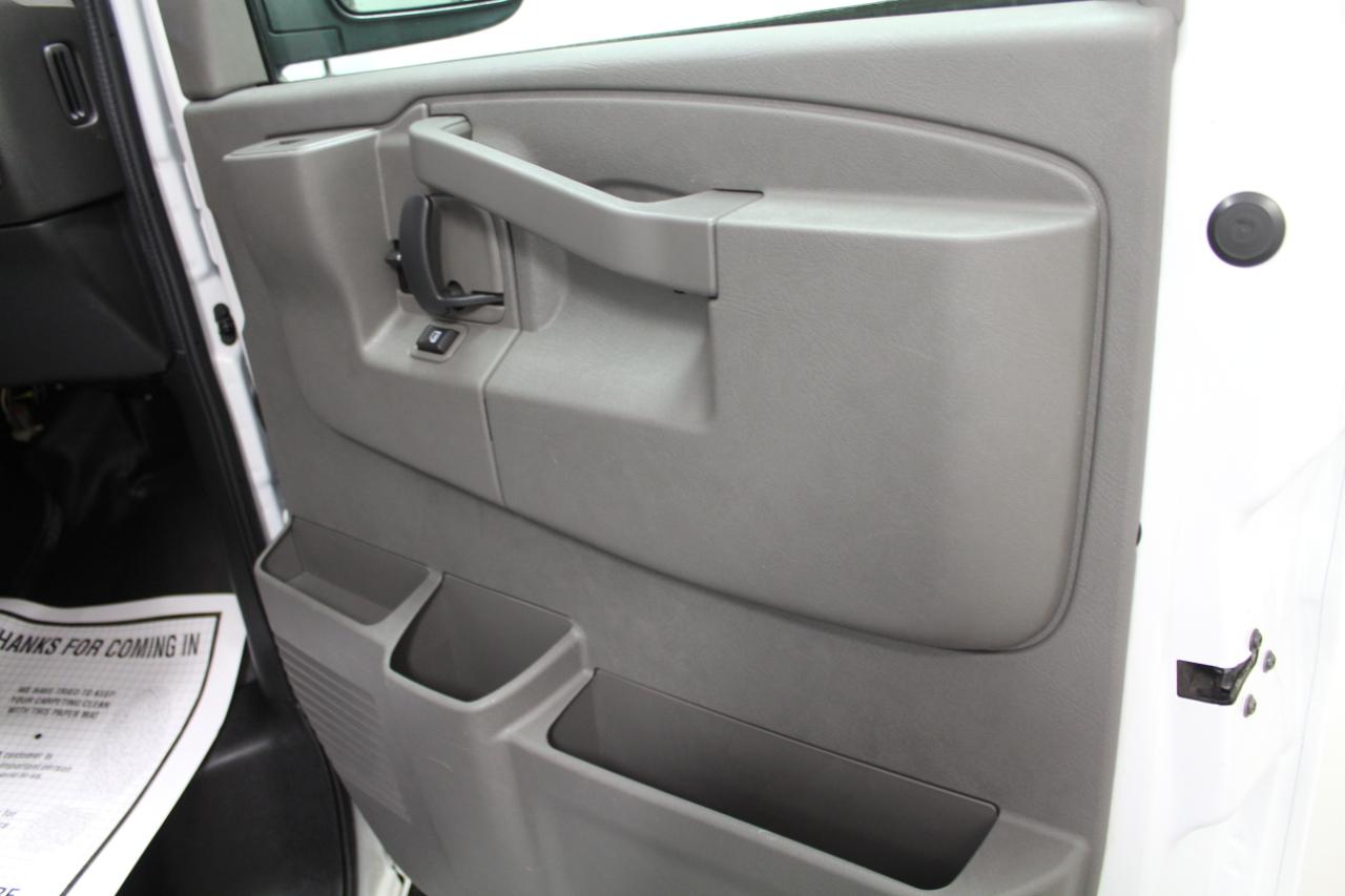 Chevrolet Express Cargo Van RWD 2500 135" 2020