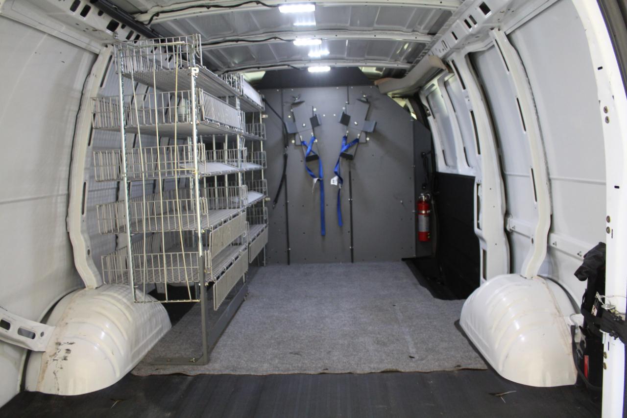 Chevrolet Express Cargo Van RWD 2500 135" 2020