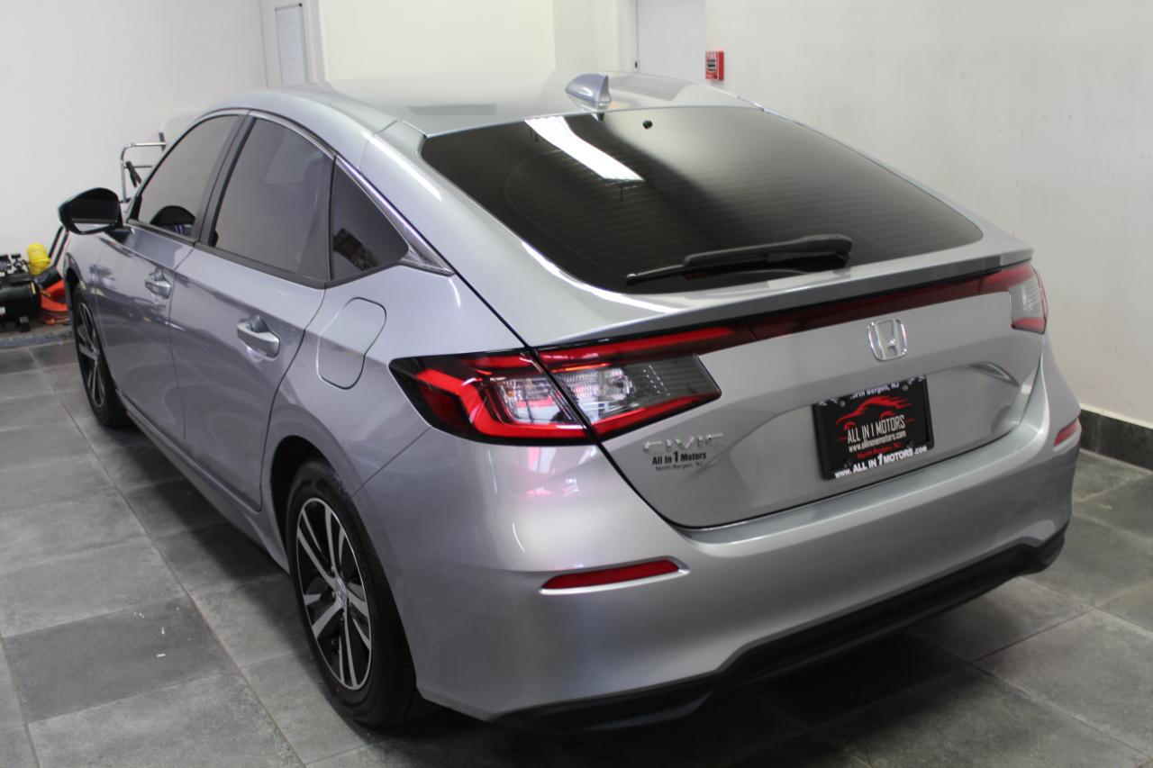 Honda Civic Hatchback LX CVT 2024