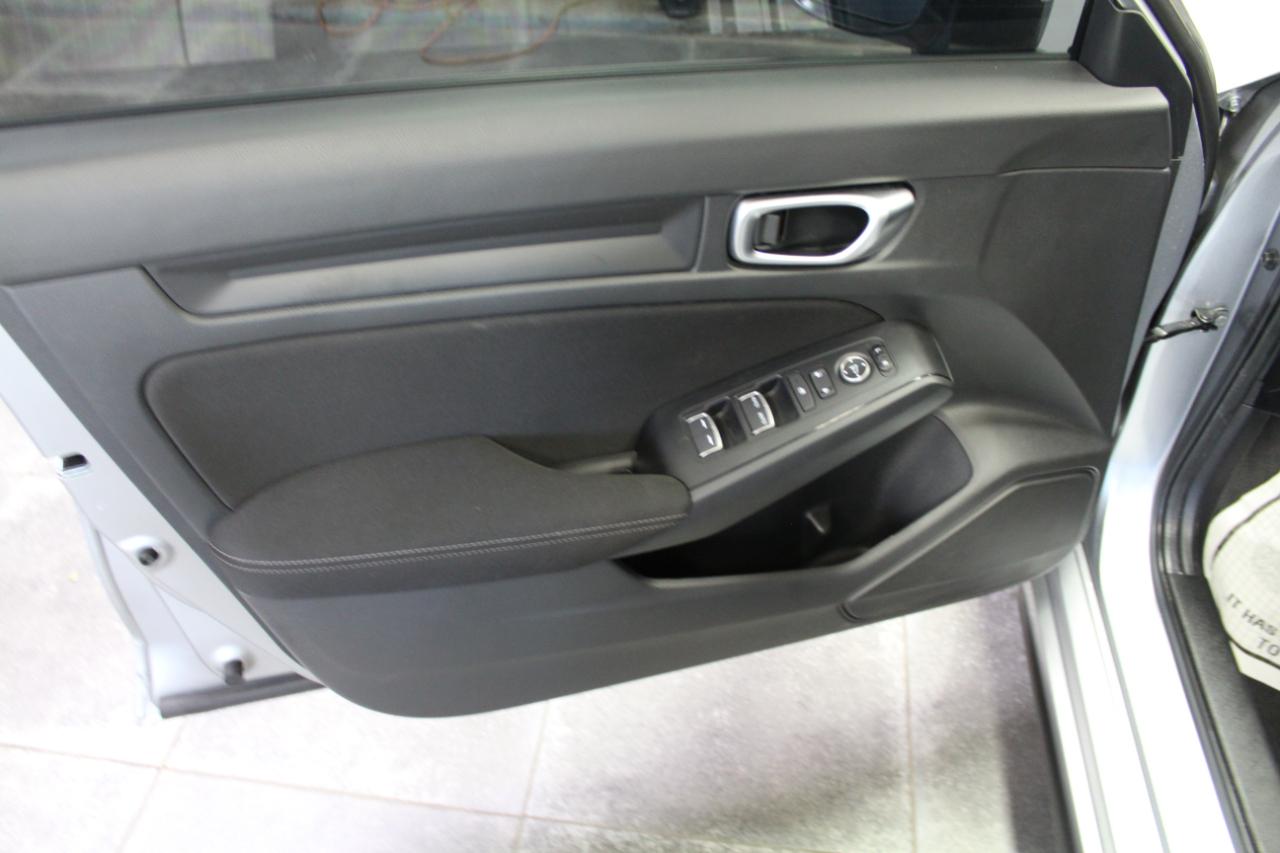 Honda Civic Hatchback LX CVT 2024