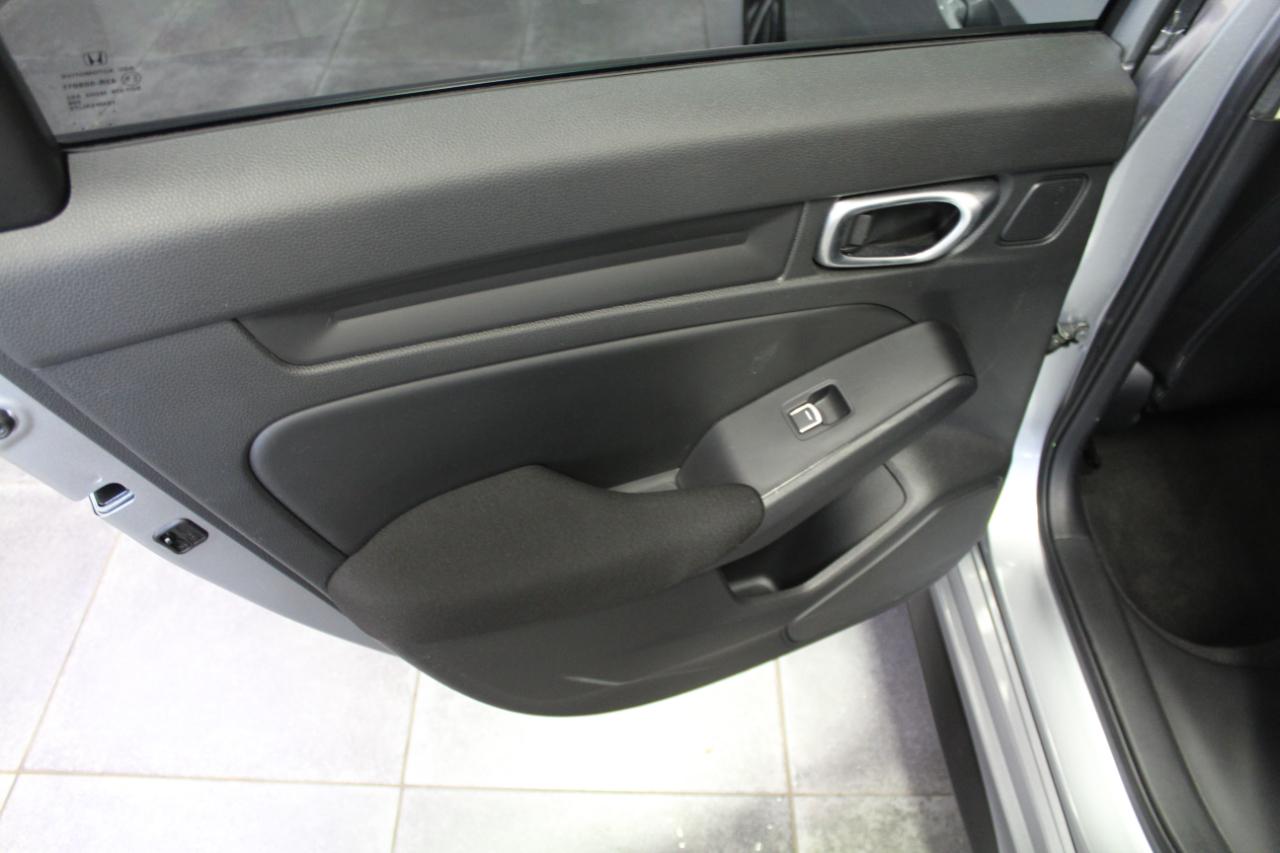 Honda Civic Hatchback LX CVT 2024