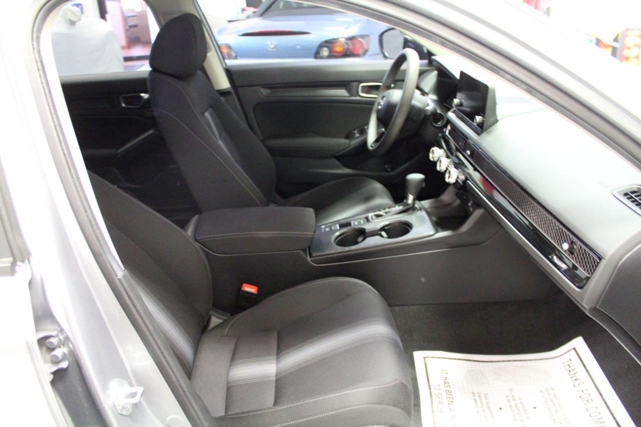 Honda Civic Hatchback LX CVT 2024